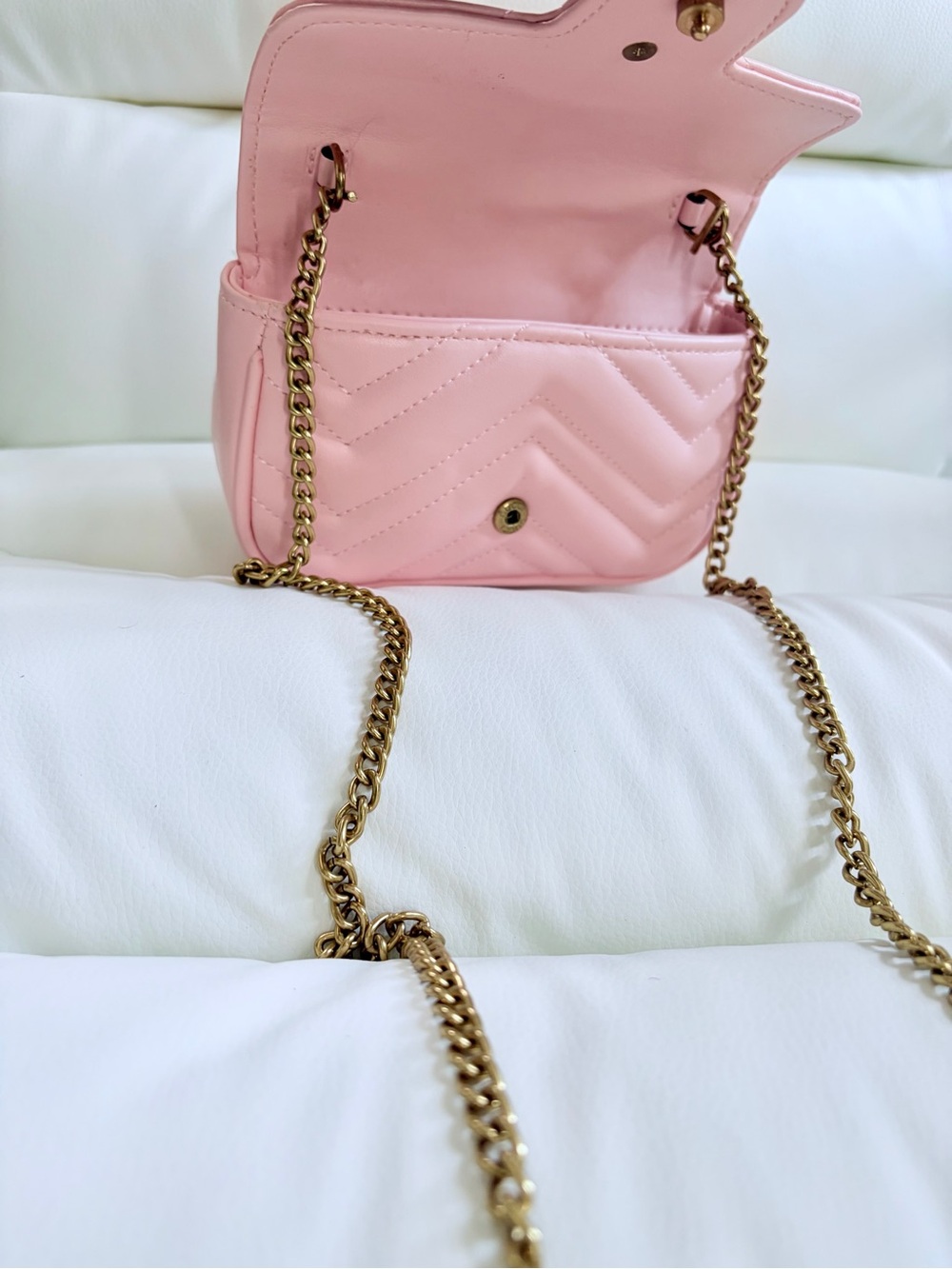 Gucci Pink Quilted GG Mini Crossbody Bag with Gold Chain - Picture 6 of 8